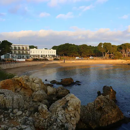 Otel Empuries 4*