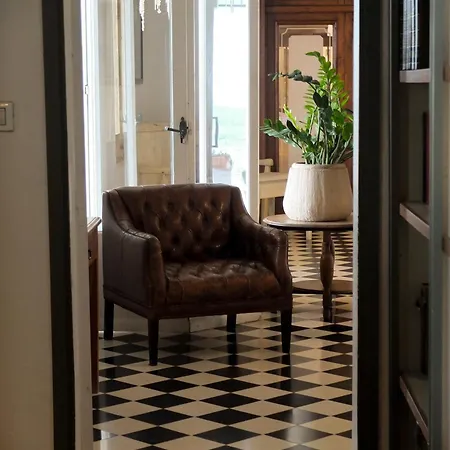 Empuries Hotel 4*