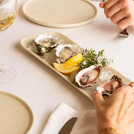 Отель Empuries 4*