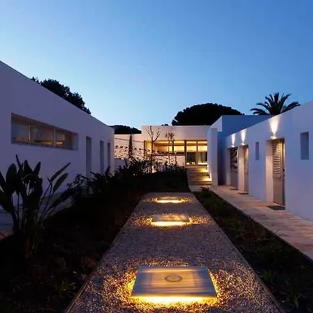 Отель Empuries Ля Эскала