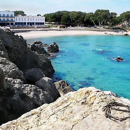 Отель Empuries