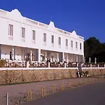 Empuries 호텔 4*