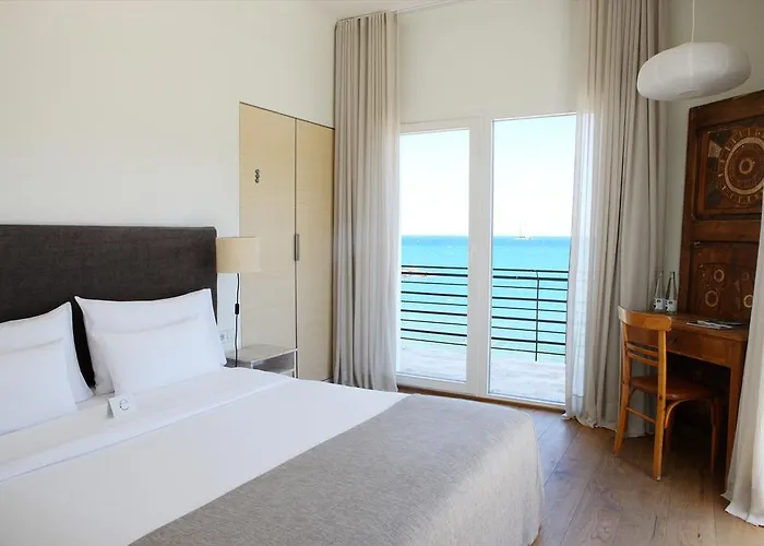 Hotel Empuries 4*